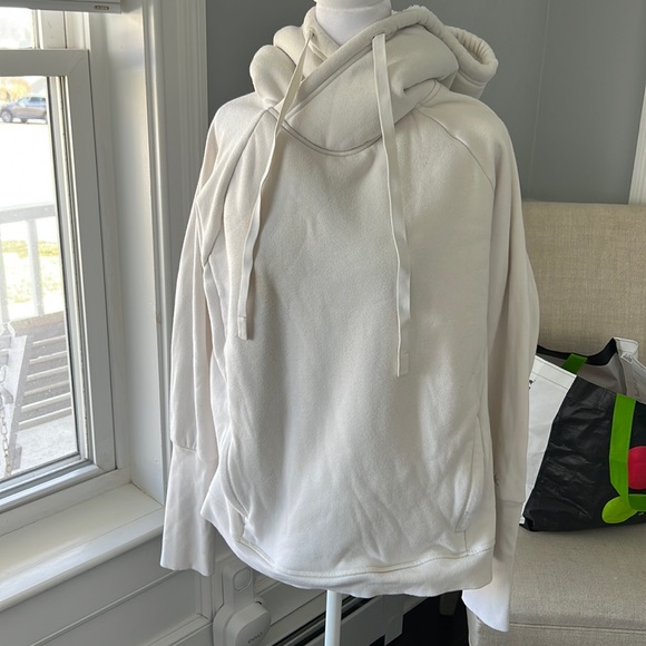 ALO Yoga Tops - ALO YOGA Frost Faux Shearling Lined Hoodie